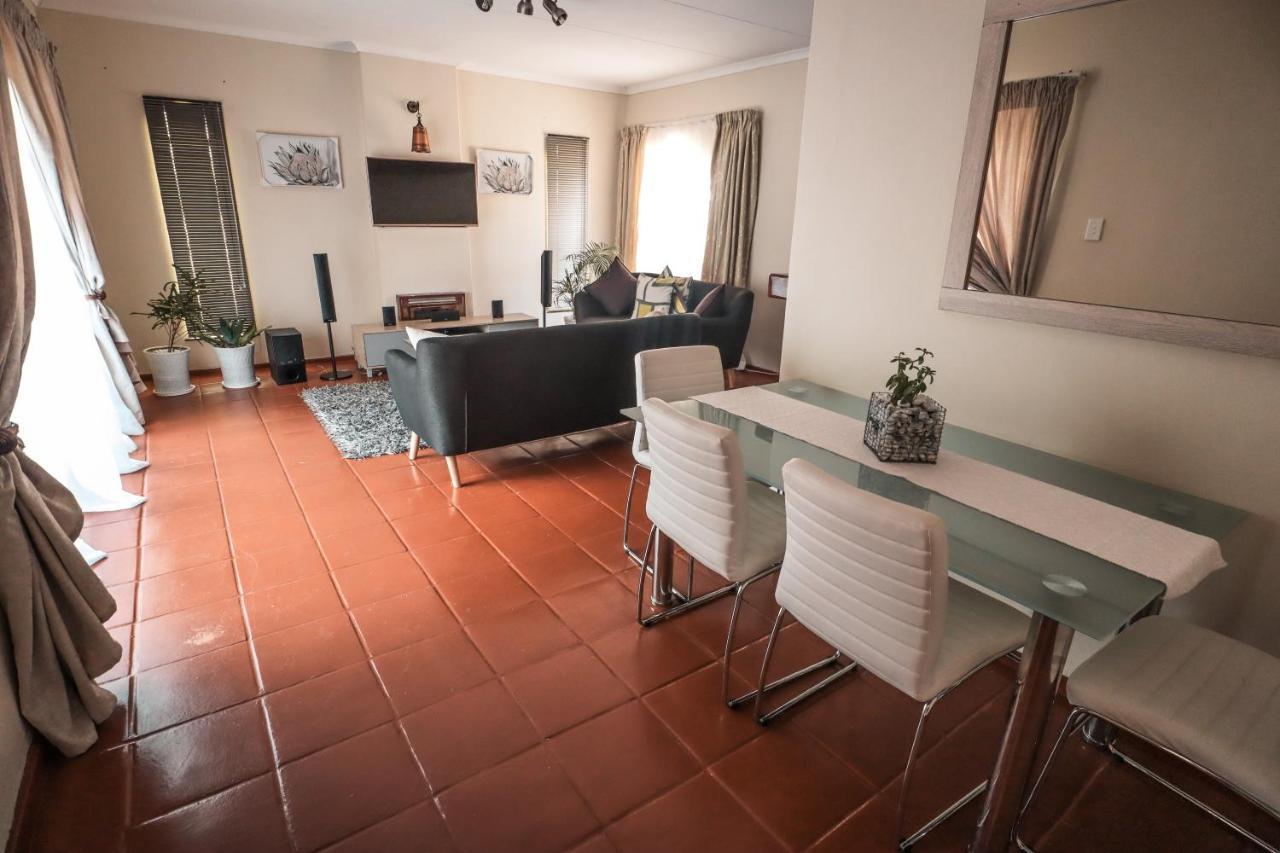 Menlyn Maine: The Exquisite Lunette Pretoria-Noord 外观 照片