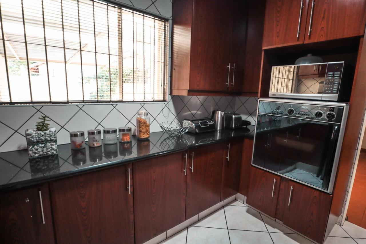 Menlyn Maine: The Exquisite Lunette Pretoria-Noord 外观 照片
